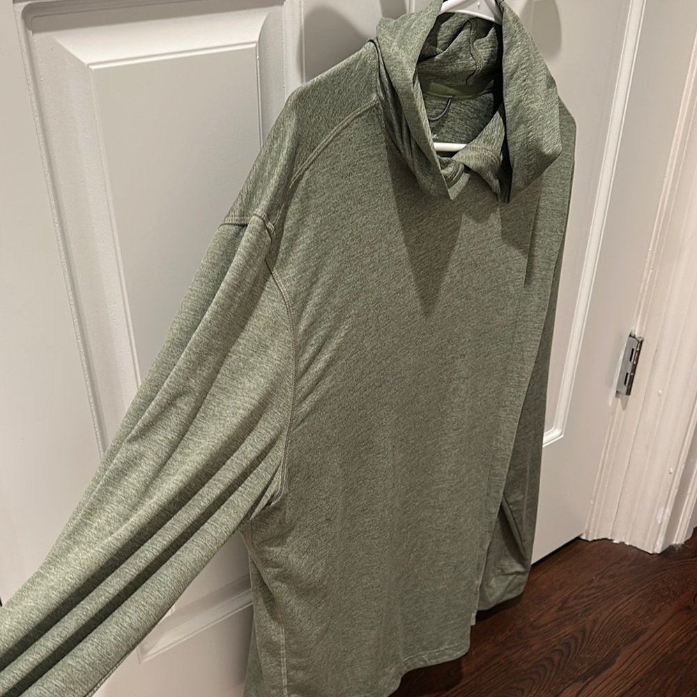 Green All In Motion Large Hooded Long Sleeve - Picture 3 of 4